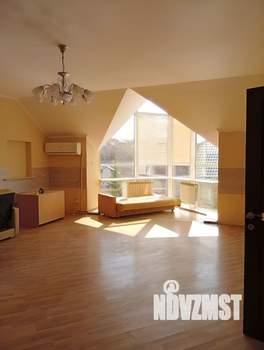 Коттедж 1900м², 4-этажный, на длительный срок, 