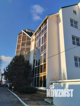 Коттедж 1900м&sup2;, 4-этажный, на длительный срок, 