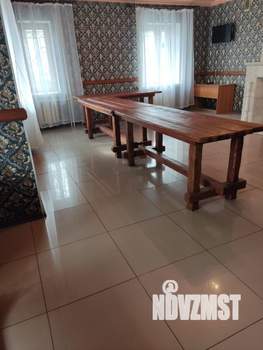 Дом 500м&sup2;, 3-этажный, посуточно, 