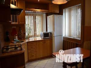 Дом 250м², 3-этажный, посуточно, 