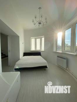 Коттедж 250м², 3-этажный, на длительный срок, 