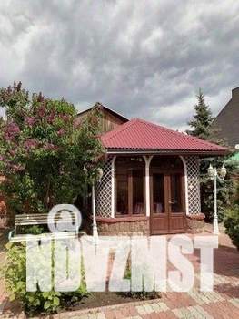 Коттедж 550м&sup2;, 2-этажный, на длительный срок, 