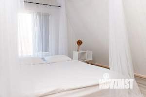 Дом 92м&sup2;, 2-этажный, посуточно, 