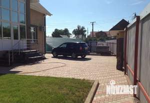 Коттедж 280м², 3-этажный, на длительный срок, 