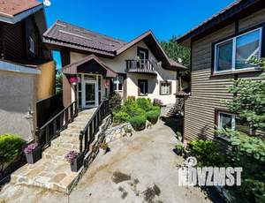 Дом 250м&sup2;, 2-этажный, посуточно, 