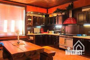 Дом 550м&sup2;, 5-этажный, посуточно, 