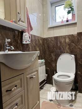 Коттедж 194м², 2-этажный, на длительный срок, 
