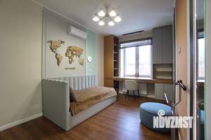 Таунхаус 246м², 3-этажный, на длительный срок, 