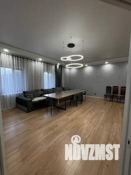 Дом 250м², 2-этажный, посуточно, 