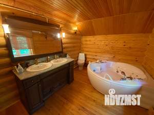 Дом 450м&sup2;, 3-этажный, посуточно, 