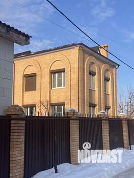 Коттедж 250м², 3-этажный, на длительный срок, 