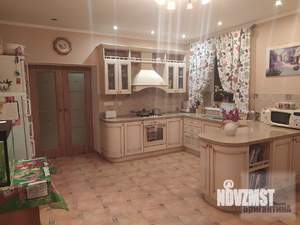 Коттедж 250м², 2-этажный, участок 25 сот.  