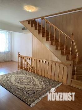 Таунхаус 420м², 4-этажный, участок 3 сот.  