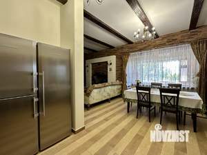 Дом 600м², 3-этажный, участок 20 сот.  