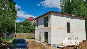 Коттедж 180м², 2-этажный, участок 4 сот.  