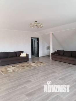 Дом 250м², 2-этажный, участок 10 сот.  