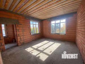 Коттедж 200м², 2-этажный, участок 6 сот.  