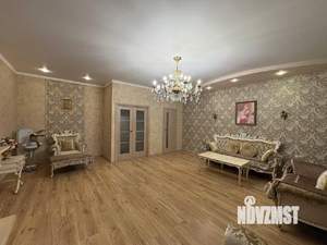 Дом 254м², 3-этажный, участок 3 сот.  