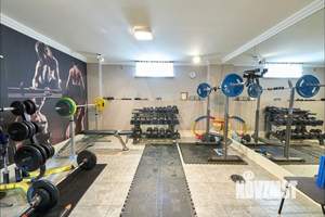 Коттедж 320м², 3-этажный, участок 13 сот.  