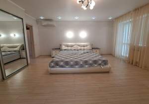 Дом 266м², 3-этажный, участок 3 сот.  