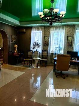 Коттедж 750м², 3-этажный, участок 12 сот.  
