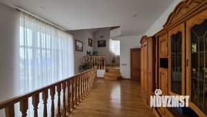 Дом 500м², 2-этажный, участок 15 сот.  