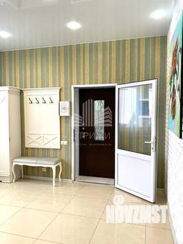 Коттедж 230м², 3-этажный, участок 0 сот.  