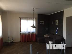 Дом 430м², 3-этажный, участок 25 сот.  