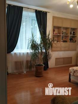 Коттедж 368м², 4-этажный, участок 13 сот.  