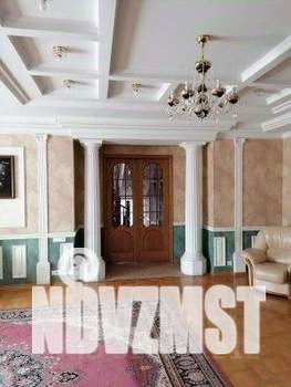 Коттедж 550м², 3-этажный, участок 8 сот.  