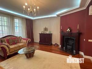 Коттедж 340м², 3-этажный, участок 32 сот.  