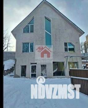 Дом 300м², 3-этажный, участок 7 сот.  