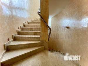 Коттедж 300м², 4-этажный, участок 6 сот.  