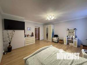 Дом 320м², 2-этажный, участок 25 сот.  