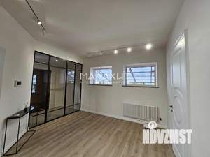 Коттедж 350м², 3-этажный, участок 6 сот.  