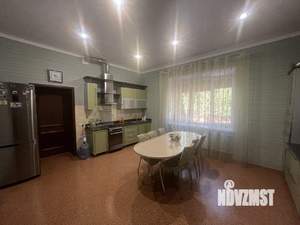 Коттедж 720м², 2-этажный, участок 20 сот.  