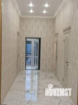 Коттедж 220м², 2-этажный, участок 5 сот.  