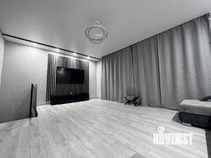 Коттедж 200м², 3-этажный, участок 6 сот.  