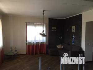 Дом 430м², 3-этажный, участок 25 сот.  