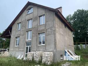 Коттедж 330м², 3-этажный, участок 13 сот.  