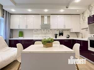 Коттедж 195м&sup2;, 2-этажный, участок 6 сот.  