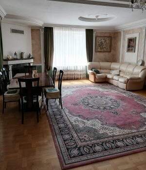 Дом 550м², 3-этажный, участок 8 сот.  