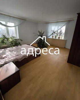 Дом 201м², 3-этажный, участок 12 сот.  