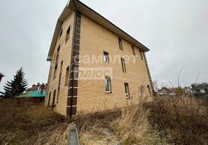 Дом 581м², 3-этажный, участок 12 сот.  