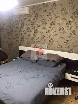 Коттедж 643м², 3-этажный, участок 10 сот.  