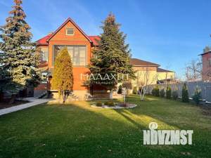 Дом 247м&sup2;, 3-этажный, участок 7 сот.  