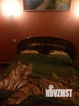 Дом 250м², 3-этажный, участок 6 сот.  