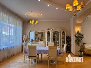 Коттедж 514м², 3-этажный, участок 10 сот.  