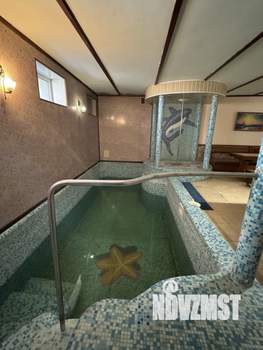 Коттедж 250м², 2-этажный, участок 6 сот.  