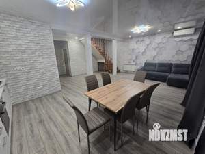 Коттедж 398м&sup2;, 3-этажный, участок 7 сот.  